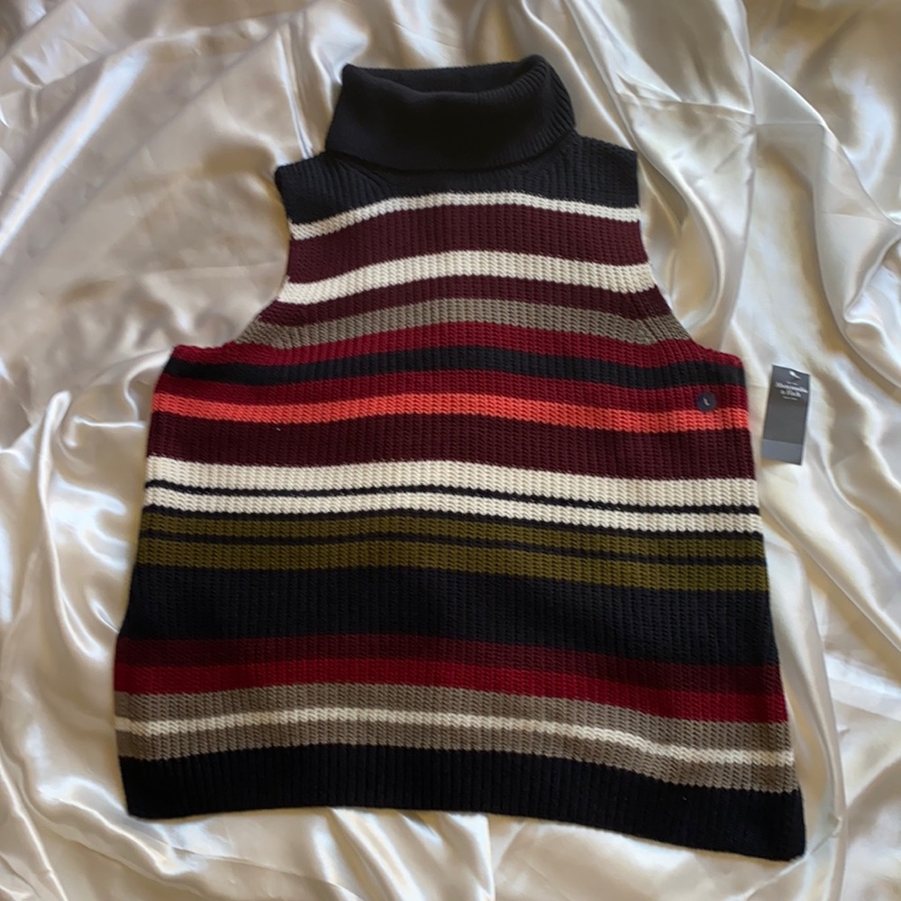 Striped turtleneck tanktop